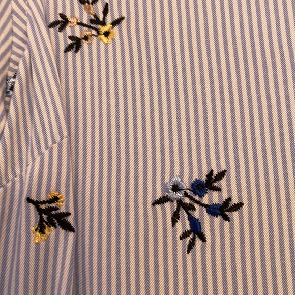 Maison Jules blue flower detailed blouse - Picture 2 of 4